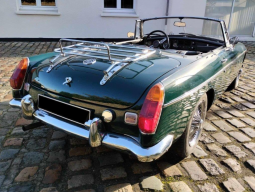 
										MGB 1972 full									