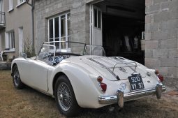 
										MGA 1960 full									